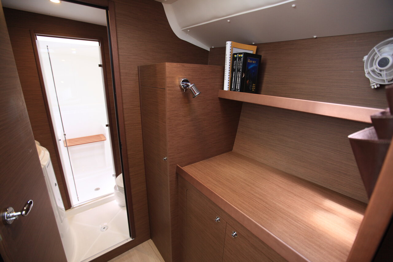Lagoon 380 - 4 cab. — photo 18