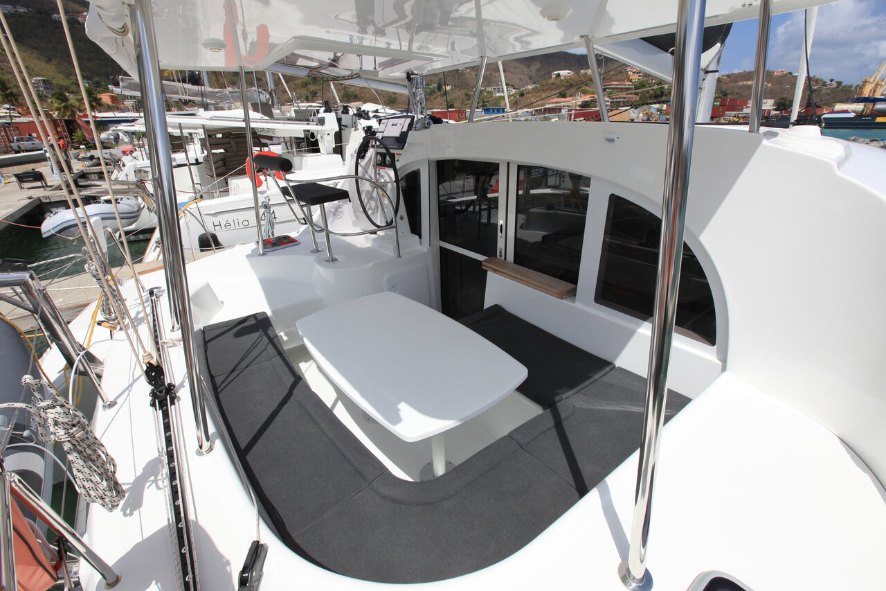 Lagoon 380 - 3 cab. — photo 8