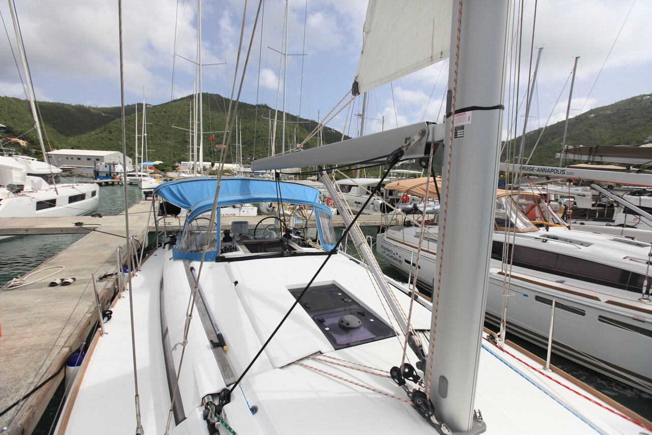 Sun Odyssey 419 - 3 cab. — photo 4