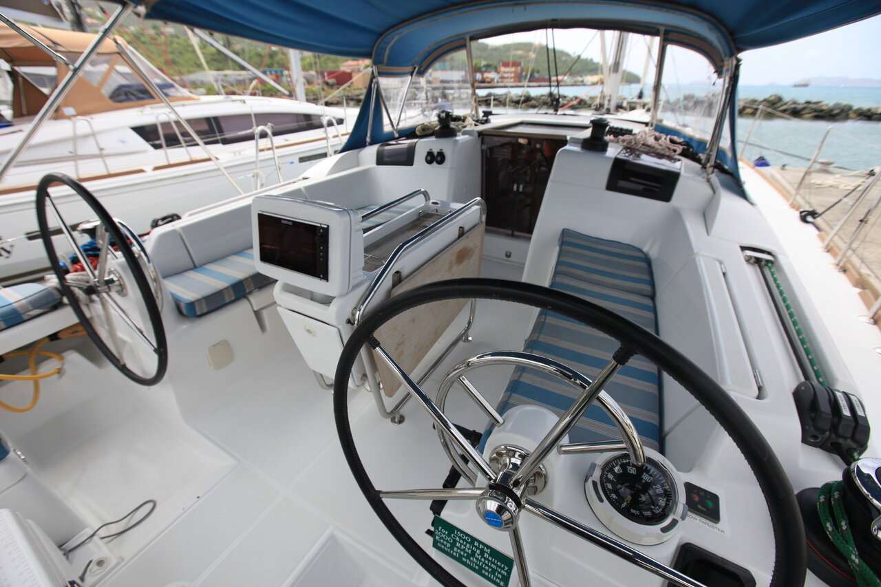 Sun Odyssey 419 - 3 cab. — photo 8