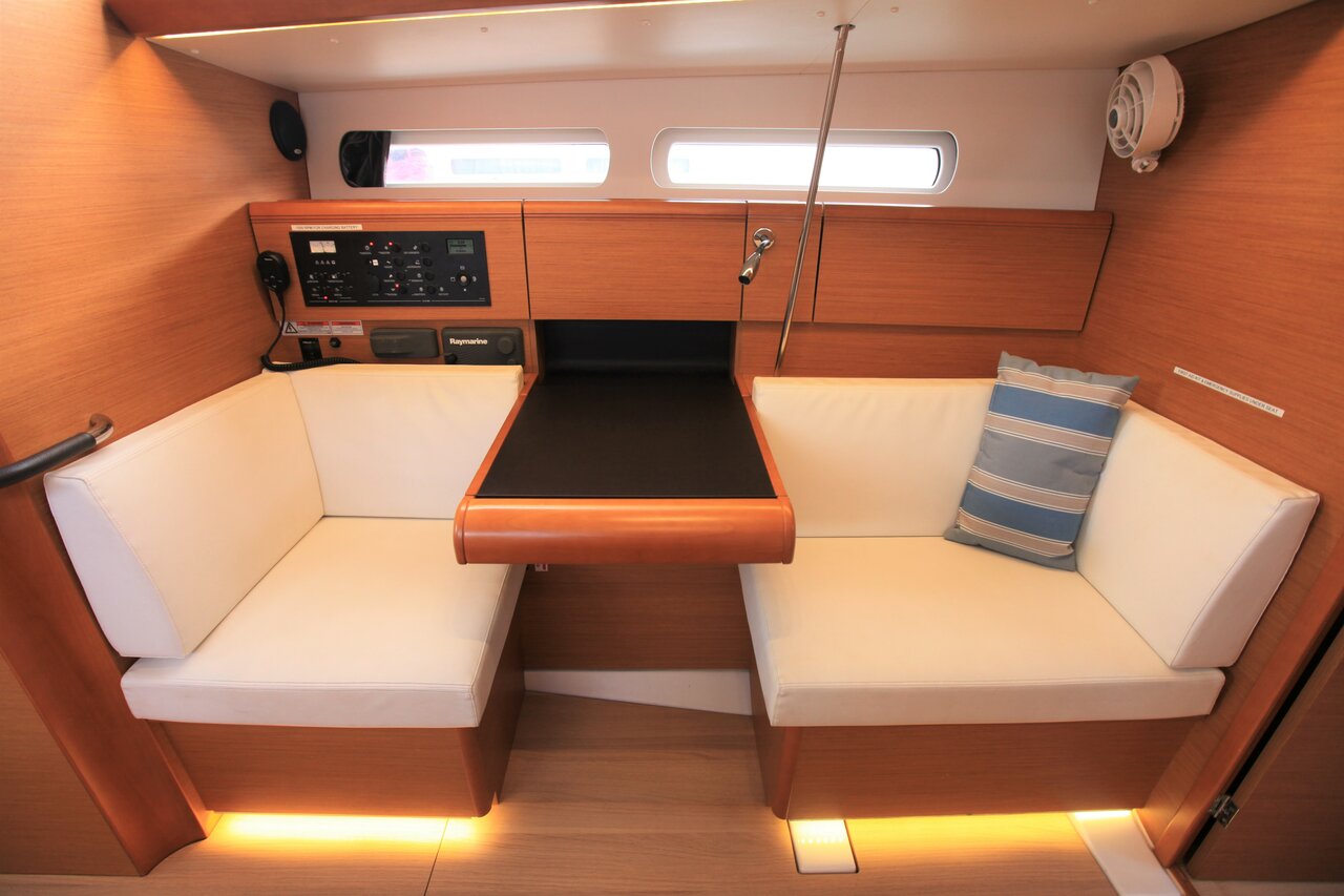 Sun Odyssey 419 - 3 cab. — photo 14
