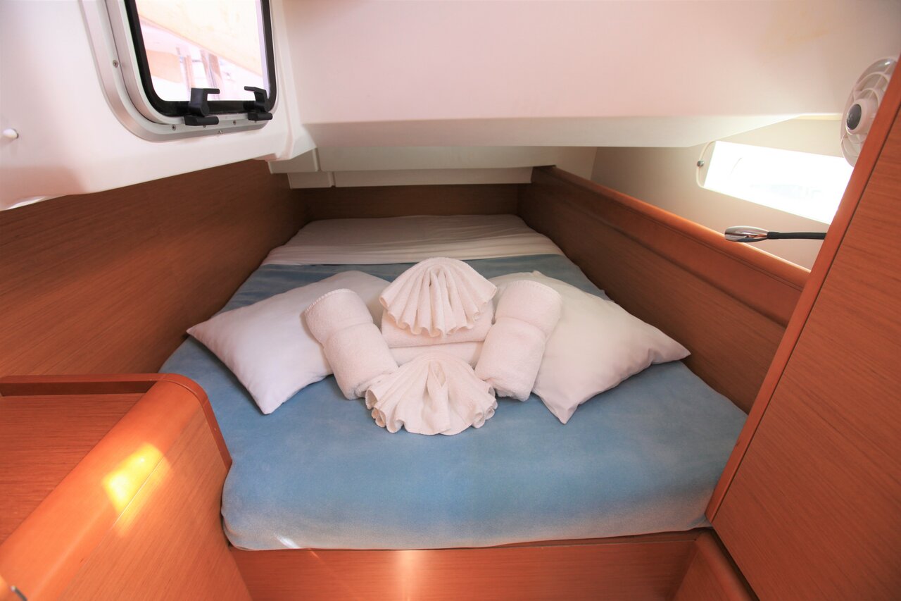 Sun Odyssey 419 - 3 cab. — photo 16