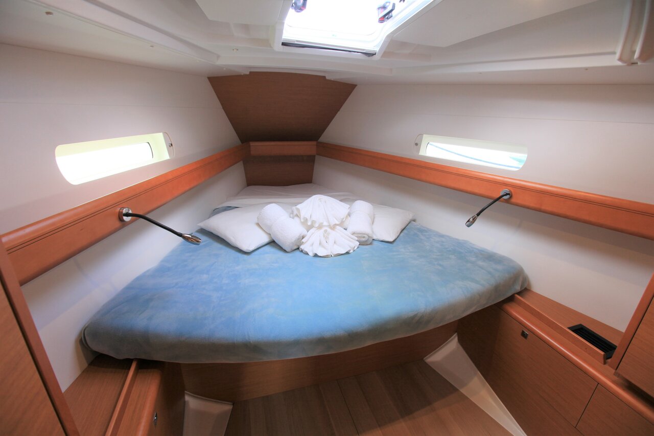Sun Odyssey 419 - 3 cab. — photo 17