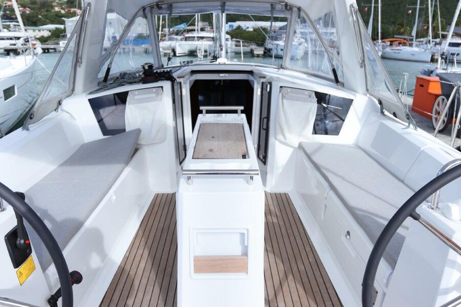 Oceanis 38.1 - 2 cab. — photo 11