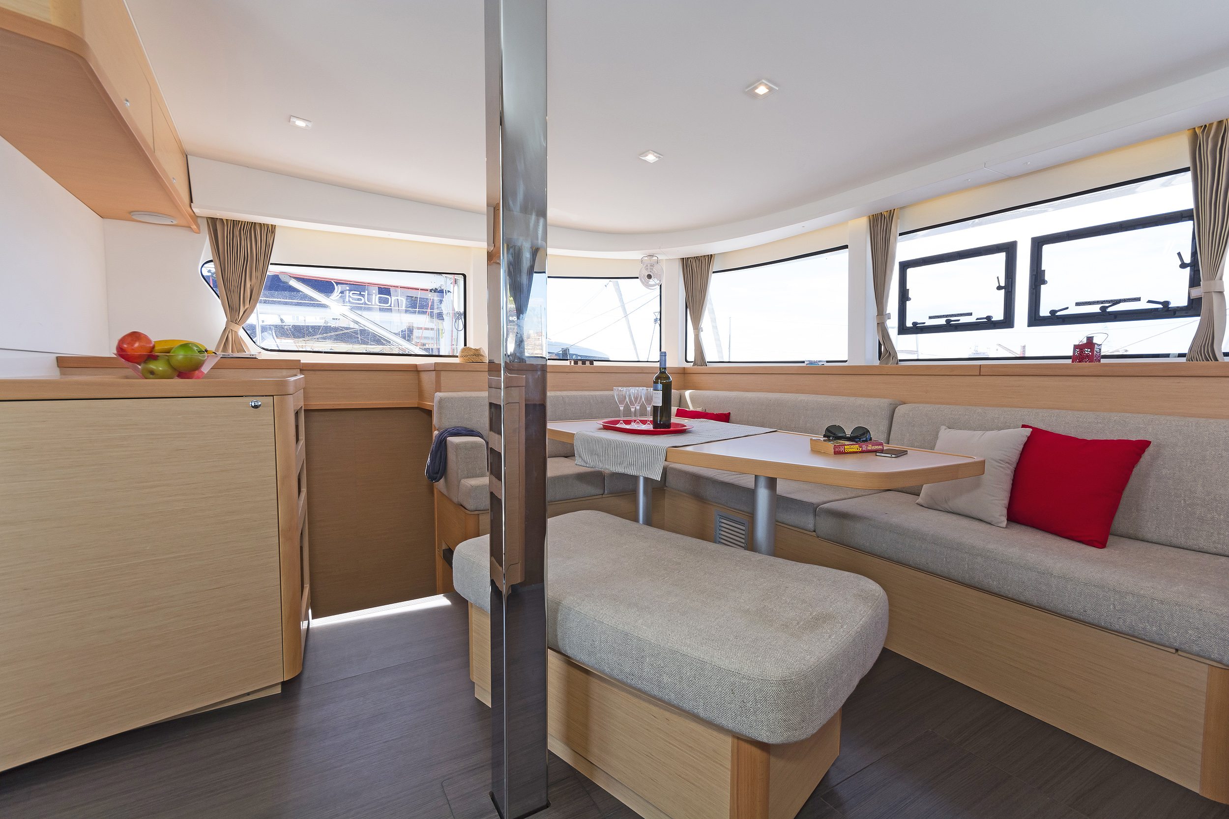 Lagoon 42 - 4 + 2 cab. — photo 12
