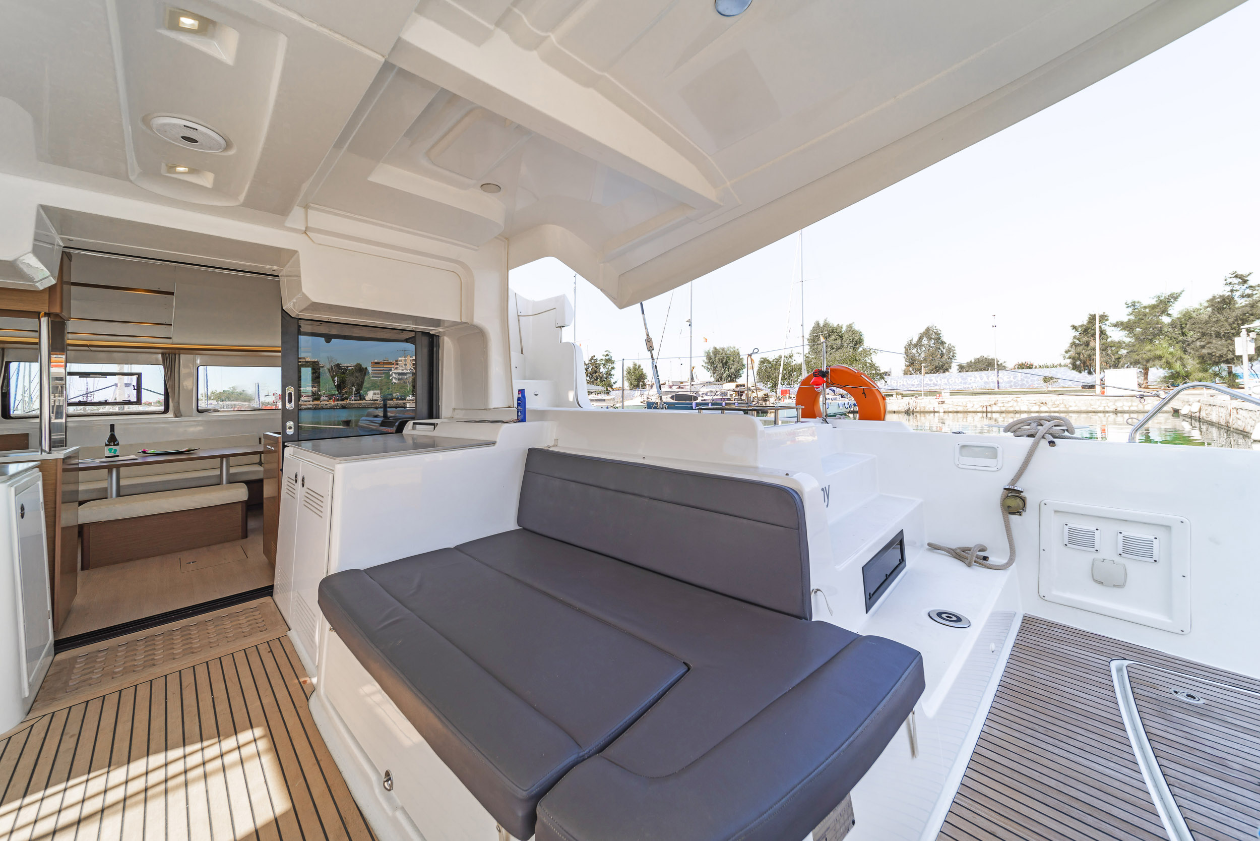 Lagoon 46 - 4 + 2 cab. — photo 17