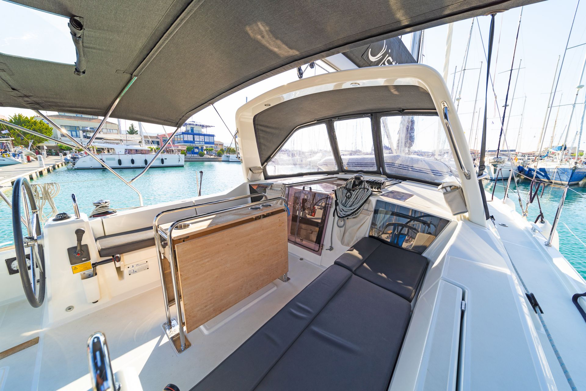 Oceanis 41.1 — photo 10