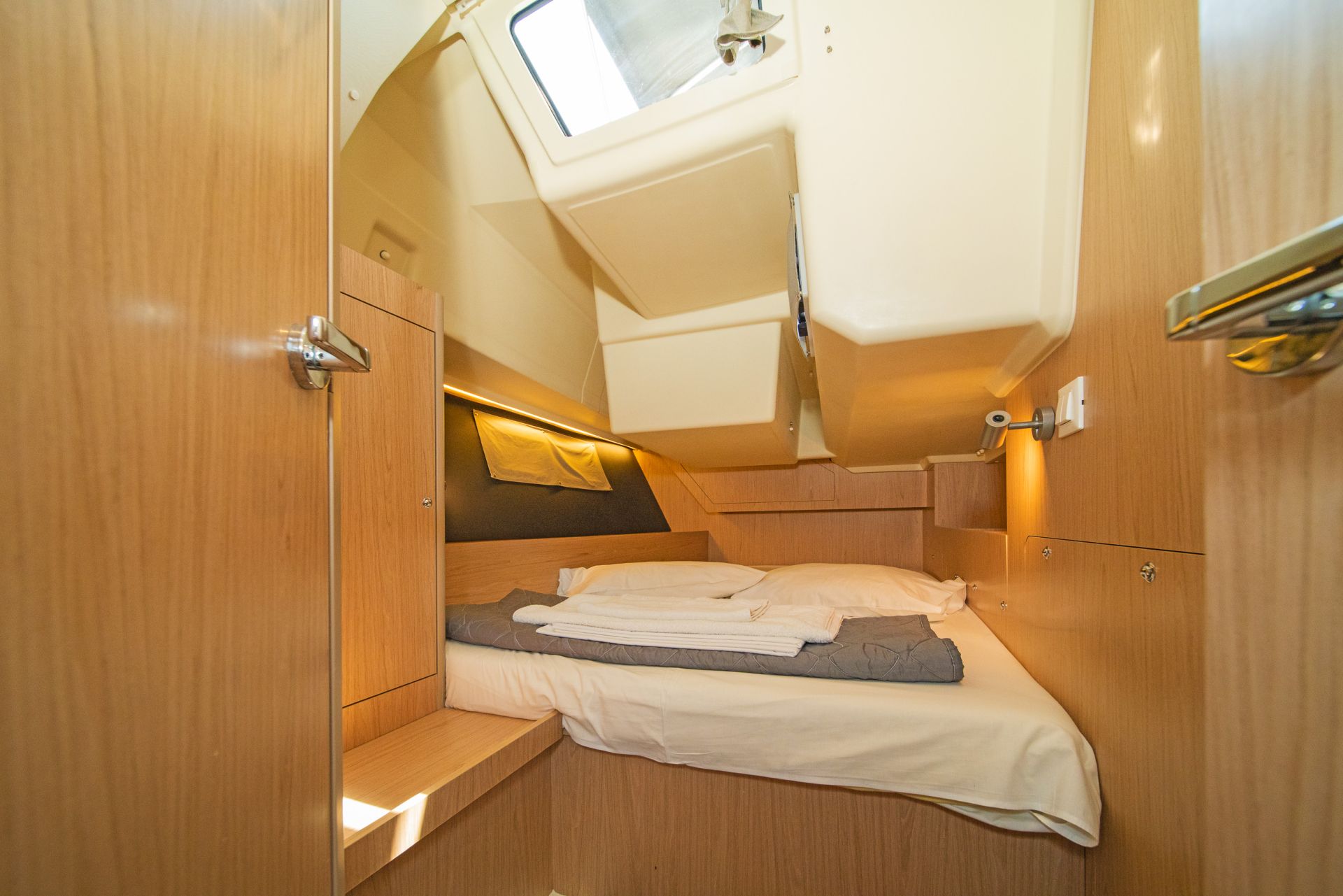 Oceanis 41.1 — photo 13