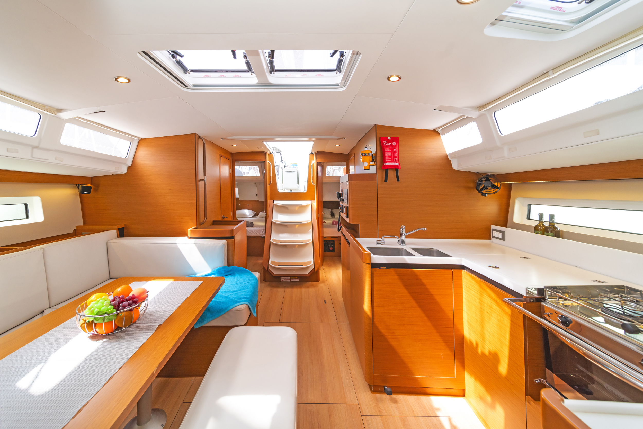 Sun Odyssey 490 - 5 + 1 cab. — photo 10