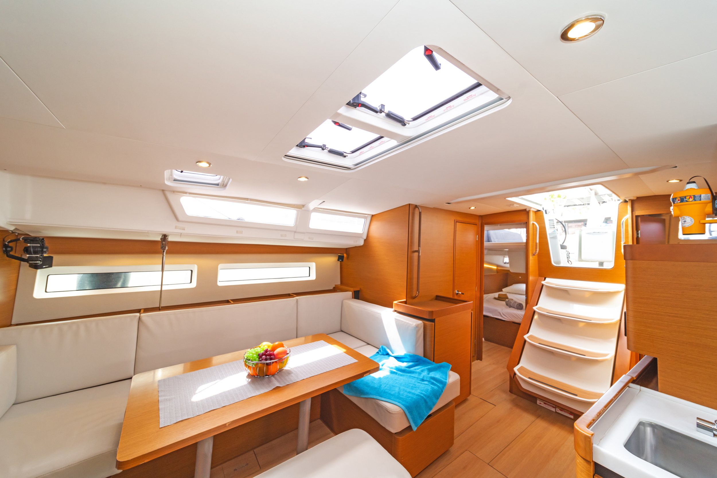 Sun Odyssey 490 - 5 + 1 cab. — photo 12