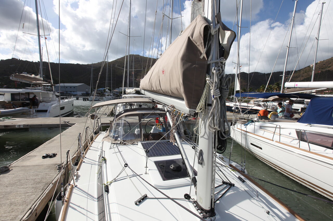 Sun Odyssey 349 - 2 cab. — photo 3