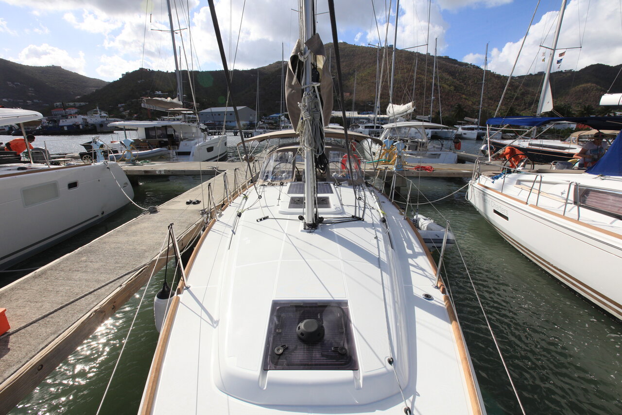 Sun Odyssey 349 - 2 cab. — photo 4