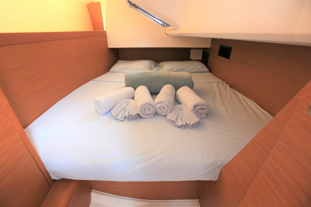 Sun Odyssey 349 - 2 cab. — photo 12