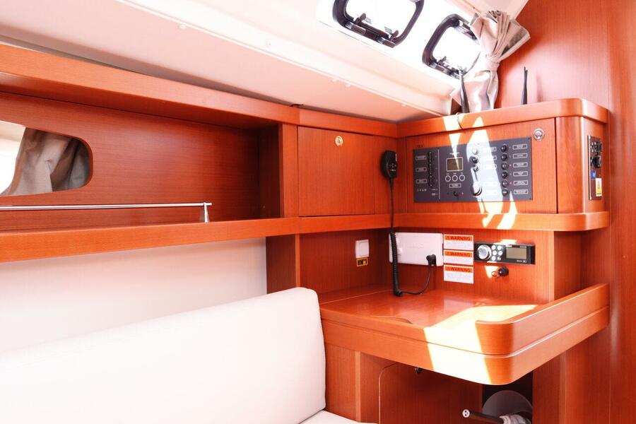 Oceanis 31 — photo 14