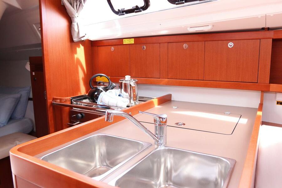 Oceanis 31 — photo 15