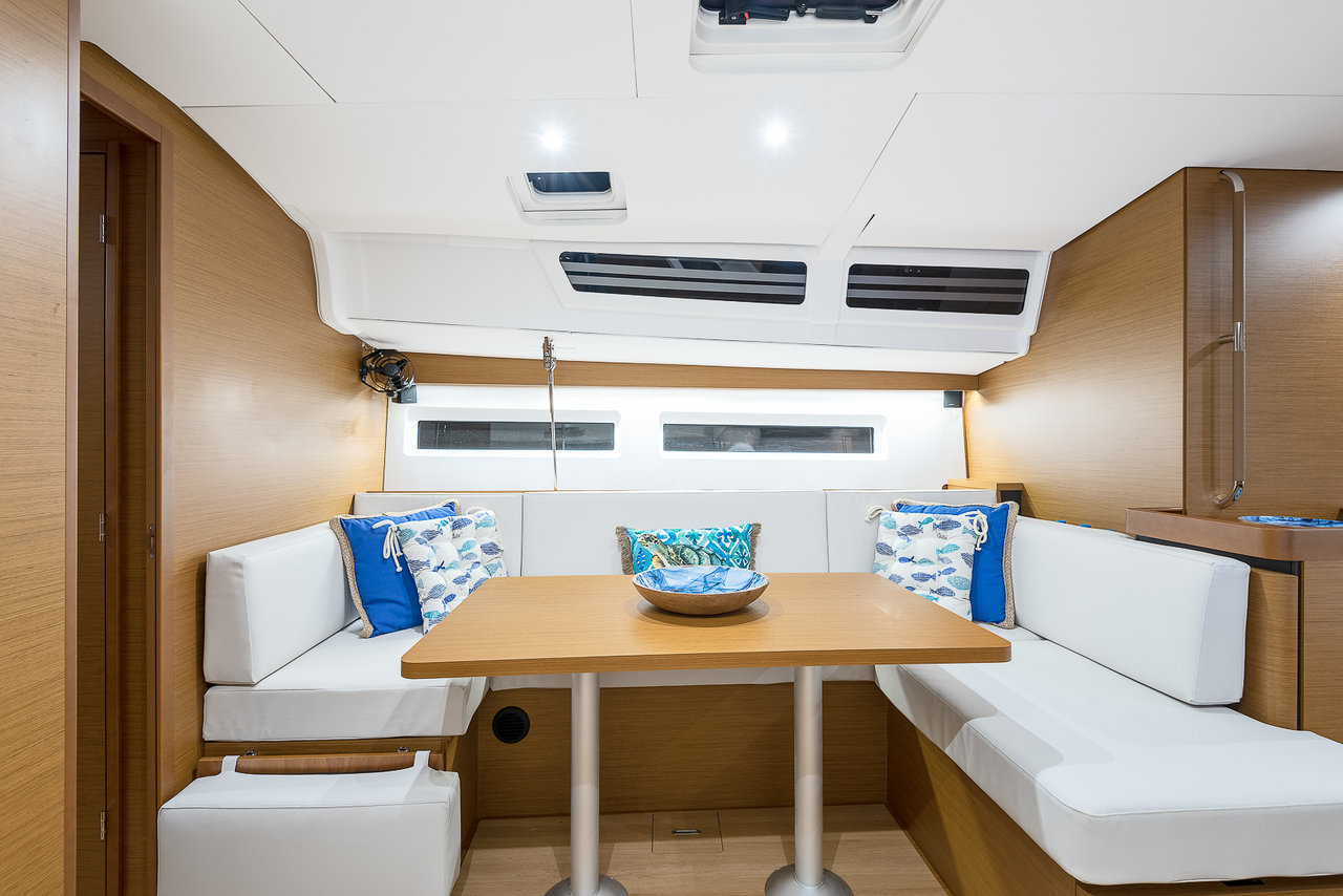 Sun Odyssey 490 - 5 + 1 cab. — photo 28