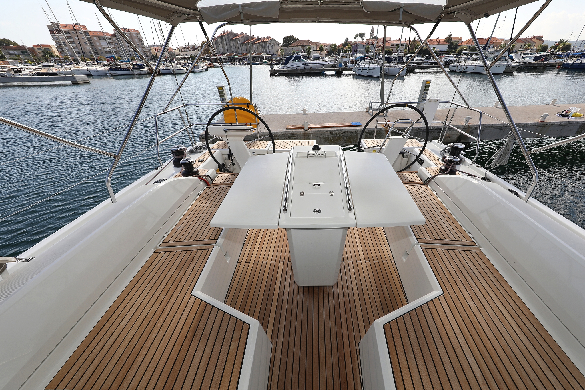 Oceanis 51.1 - 5 + 1 cab. — photo 30