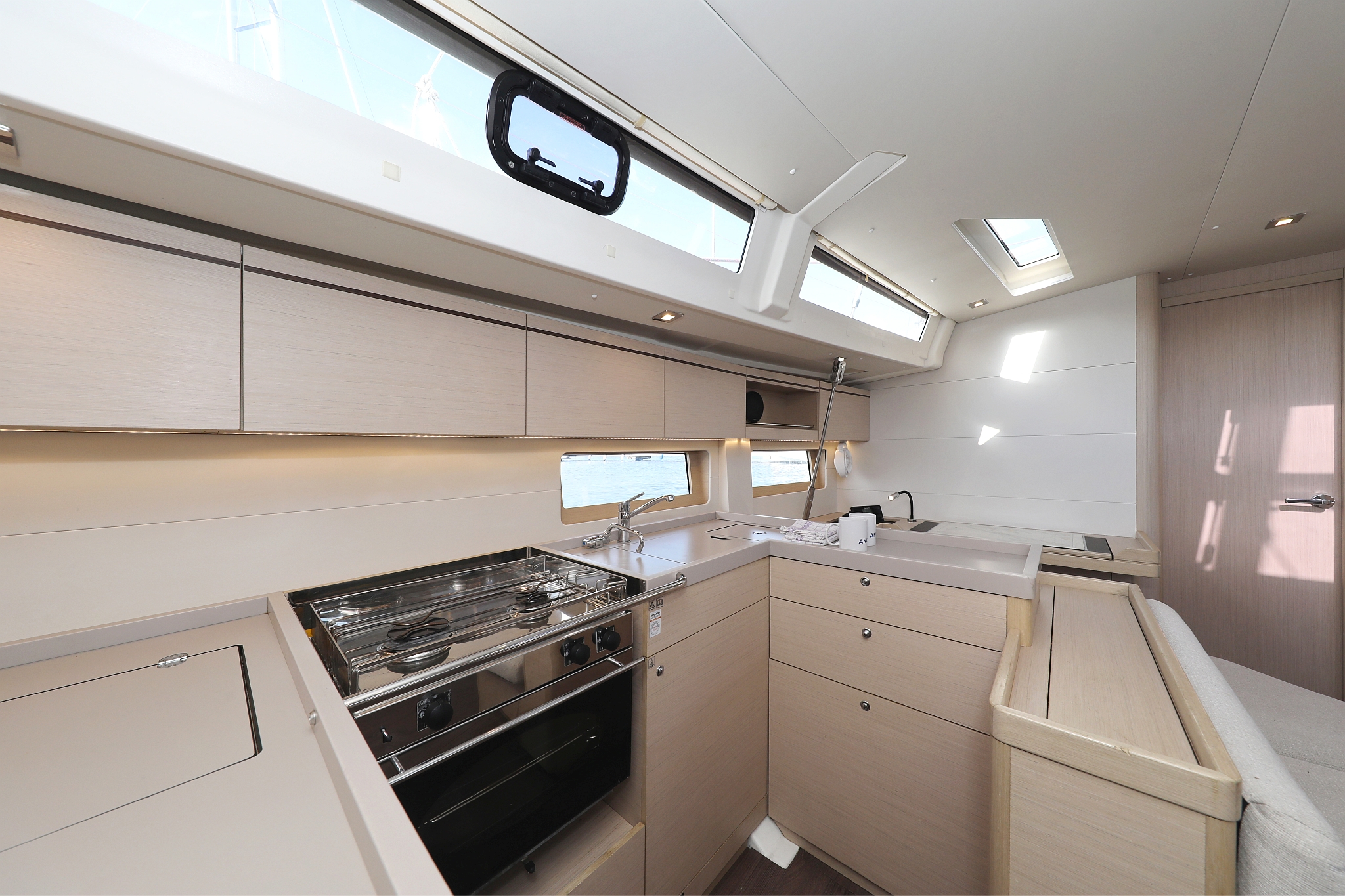 Oceanis 51.1 - 5 + 1 cab. — photo 42