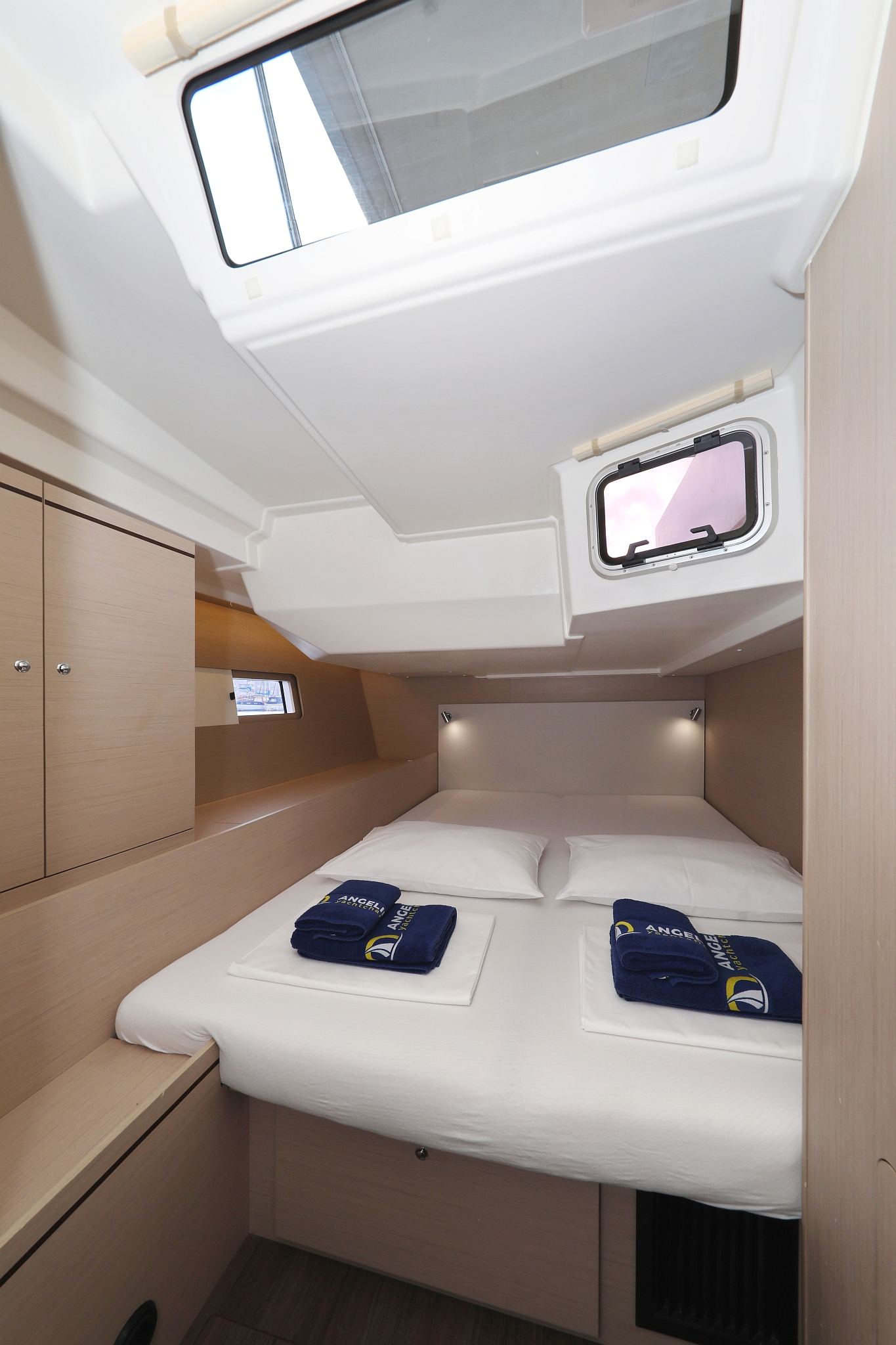 Oceanis 51.1 - 5 + 1 cab. — photo 45