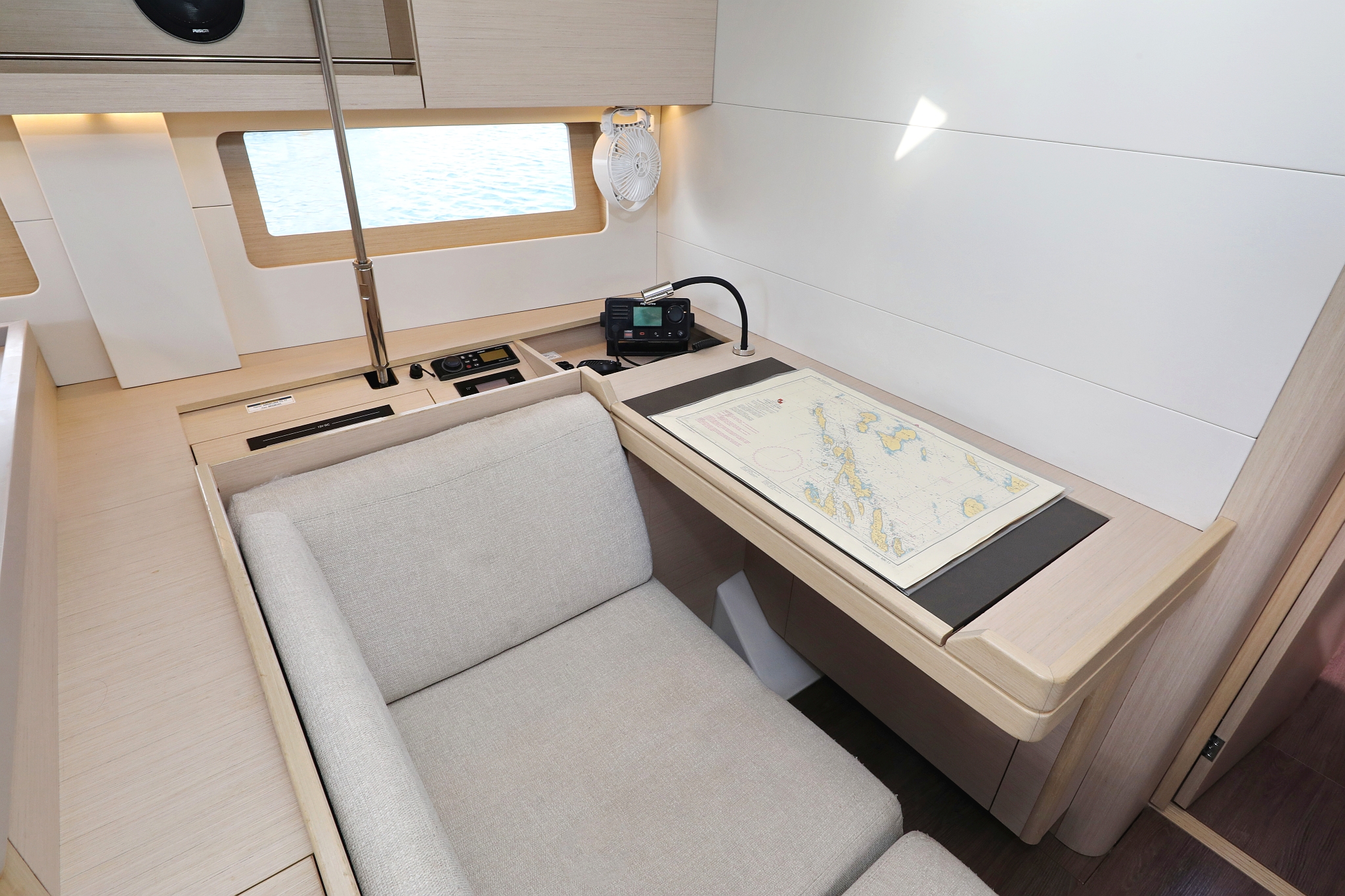 Oceanis 51.1 - 5 + 1 cab. — photo 13