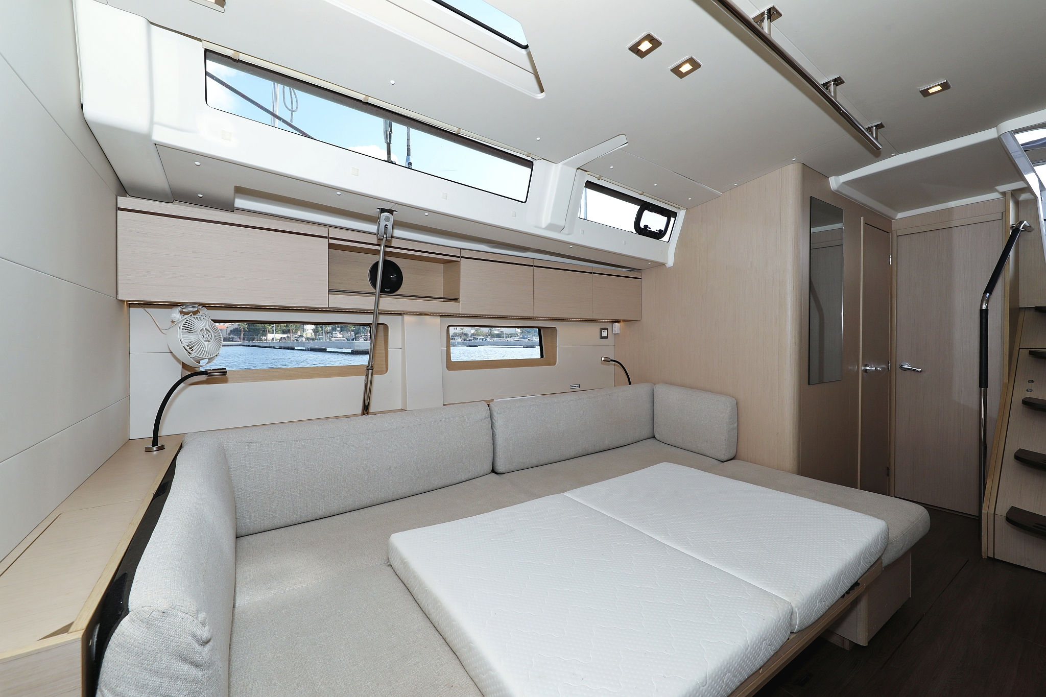 Oceanis 51.1 - 5 + 1 cab. — photo 17