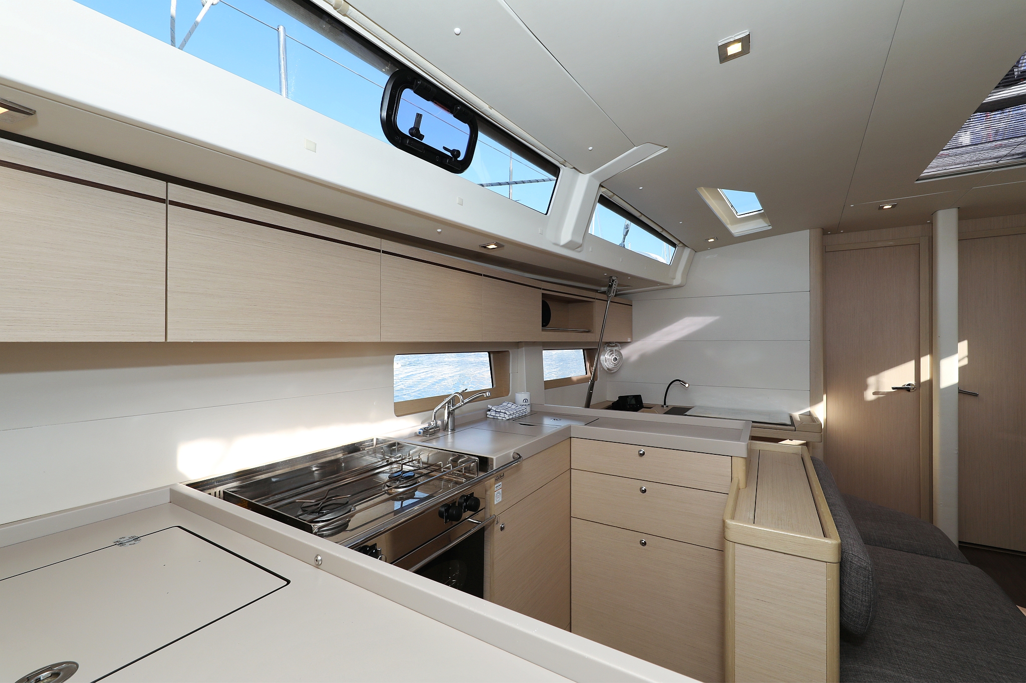Oceanis 51.1 - 5 + 1 cab. — photo 22