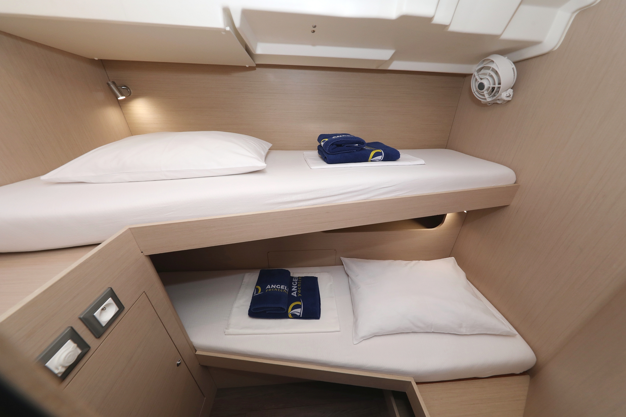 Oceanis 51.1 - 5 + 1 cab. — photo 28