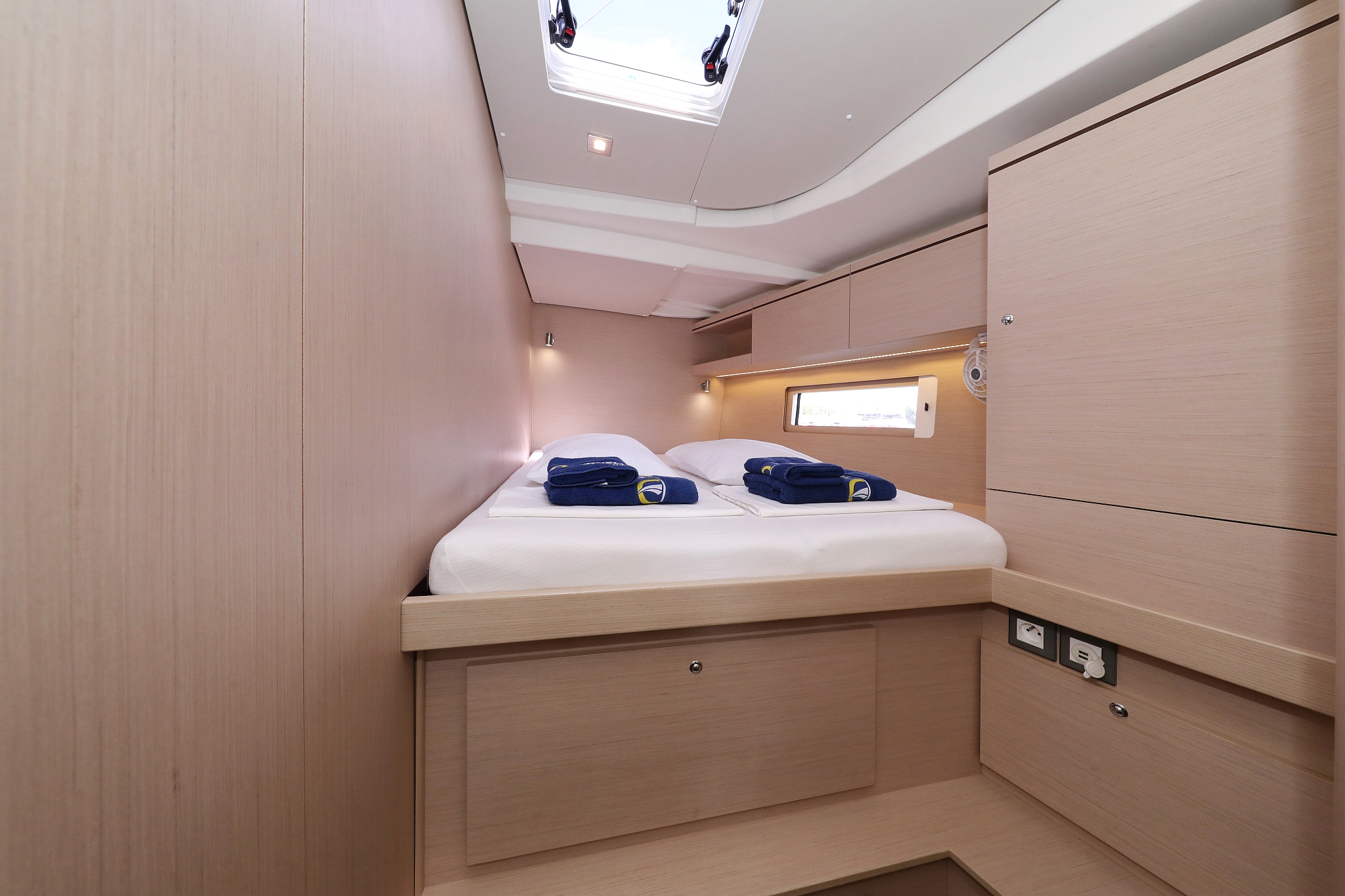 Oceanis 51.1 - 5 + 1 cab. — photo 30