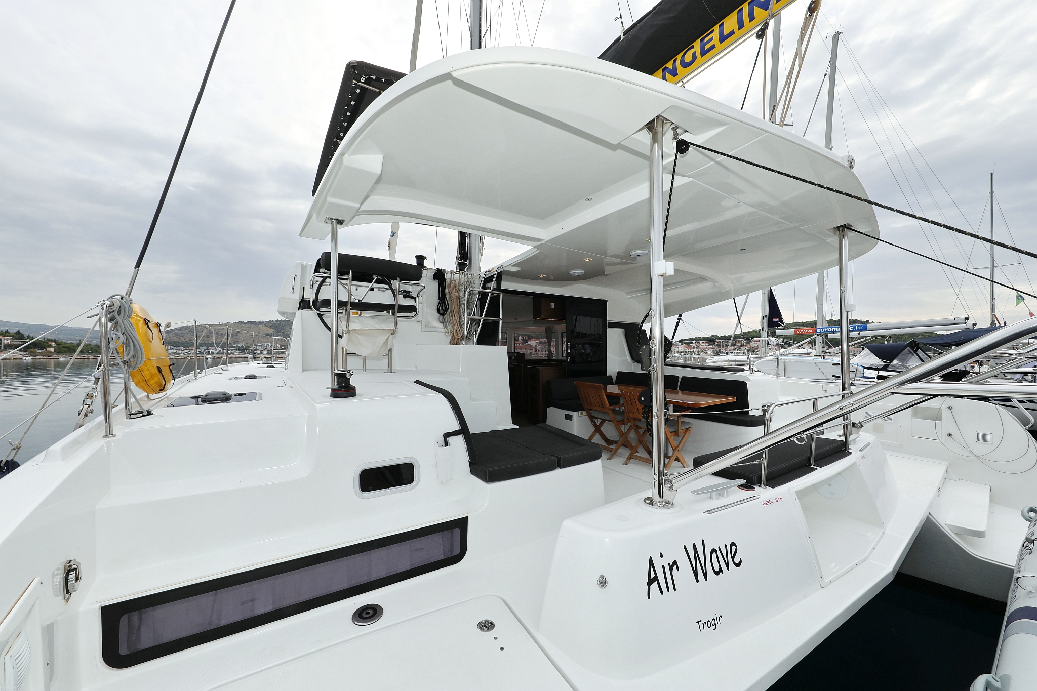 Lagoon 42 - 4 + 2 cab. — photo 4