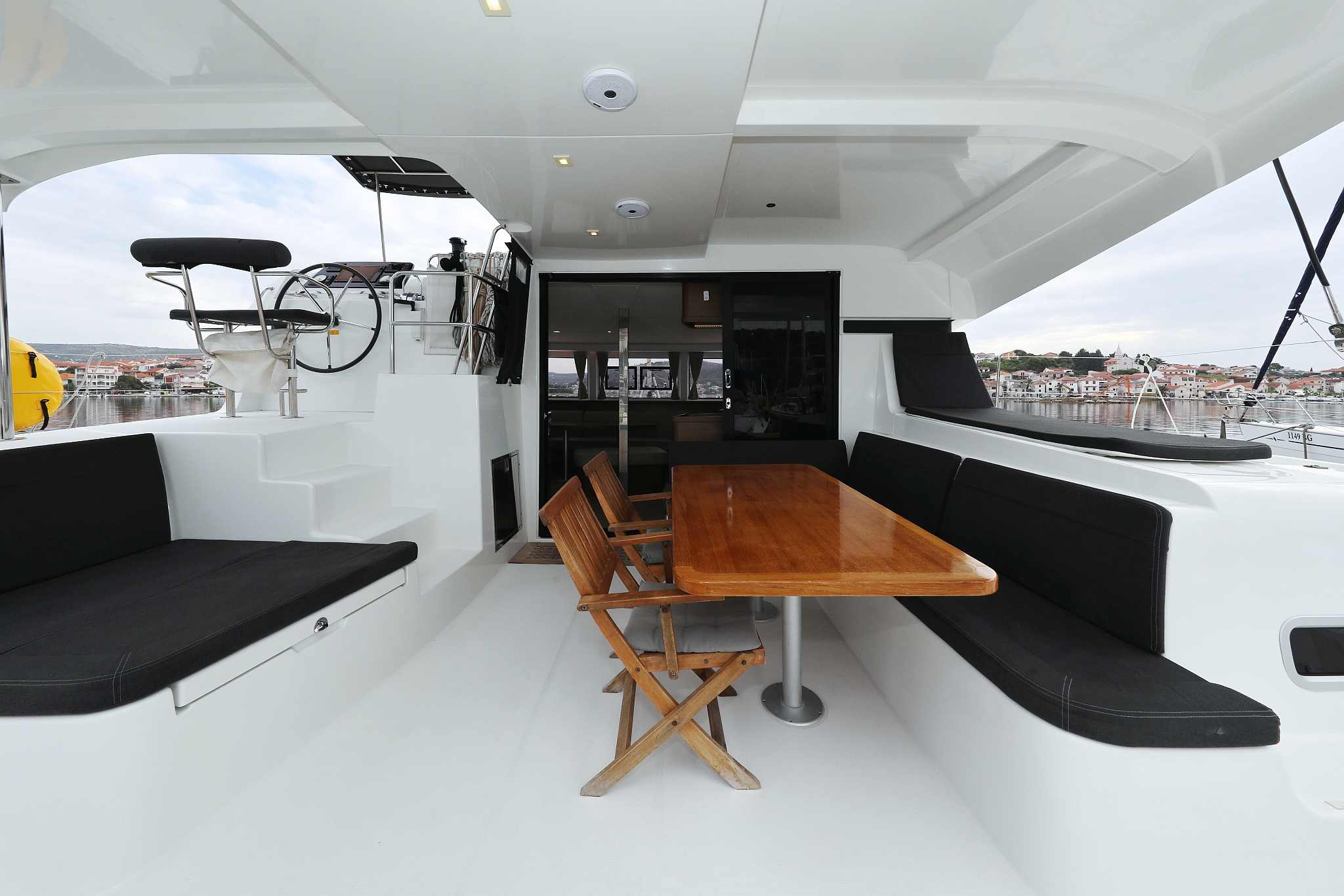 Lagoon 42 - 4 + 2 cab. — photo 6