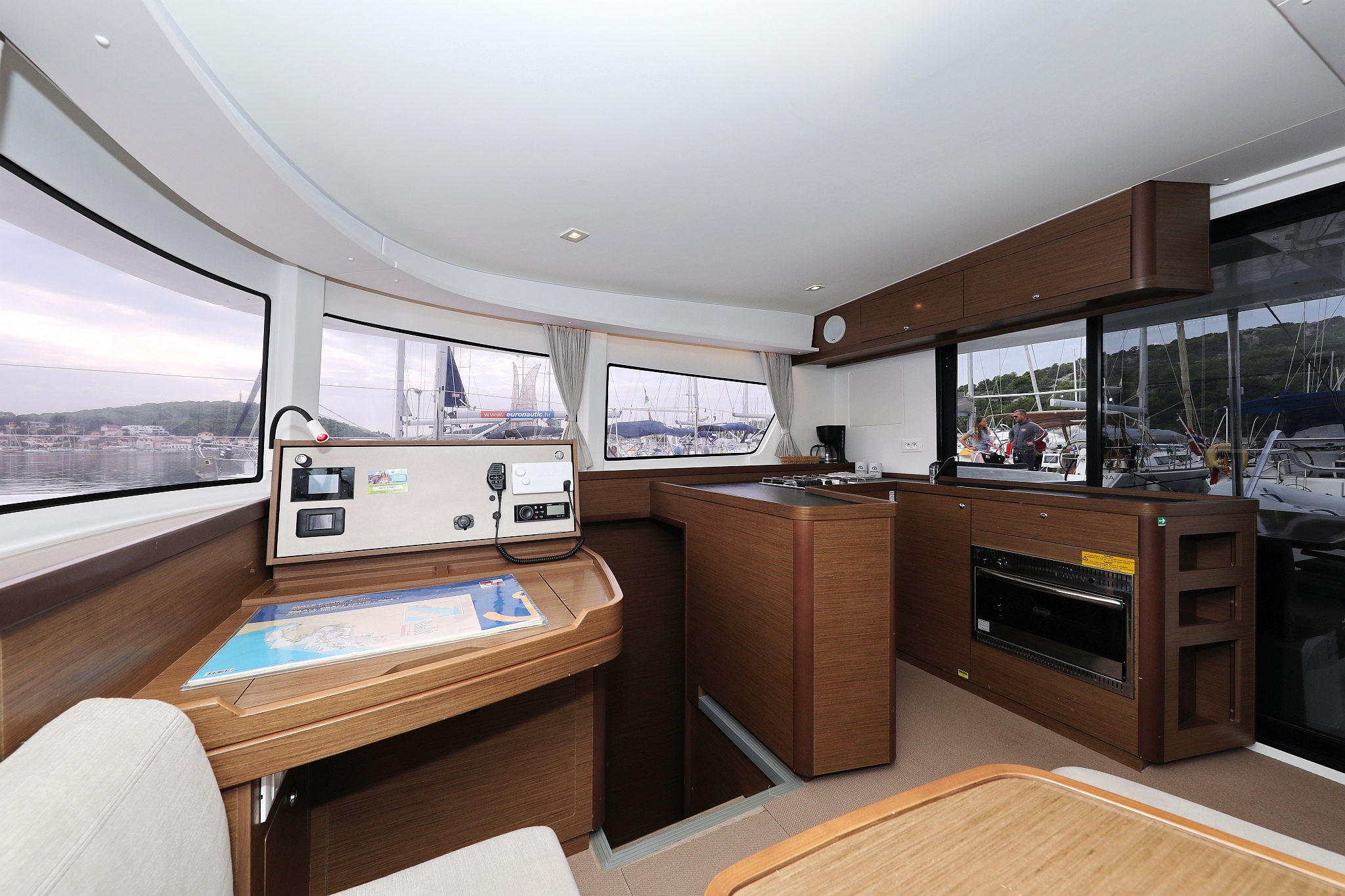 Lagoon 42 - 4 + 2 cab. — photo 14