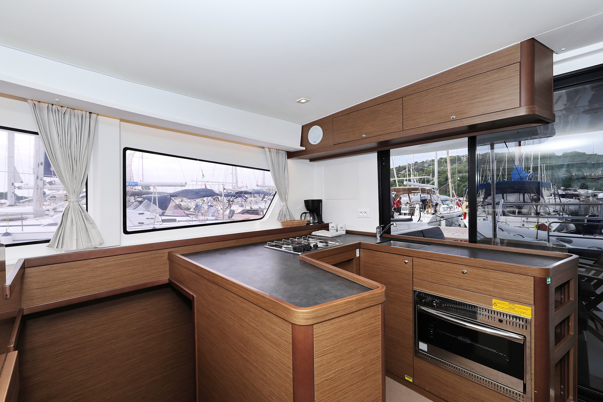 Lagoon 42 - 4 + 2 cab. — photo 16