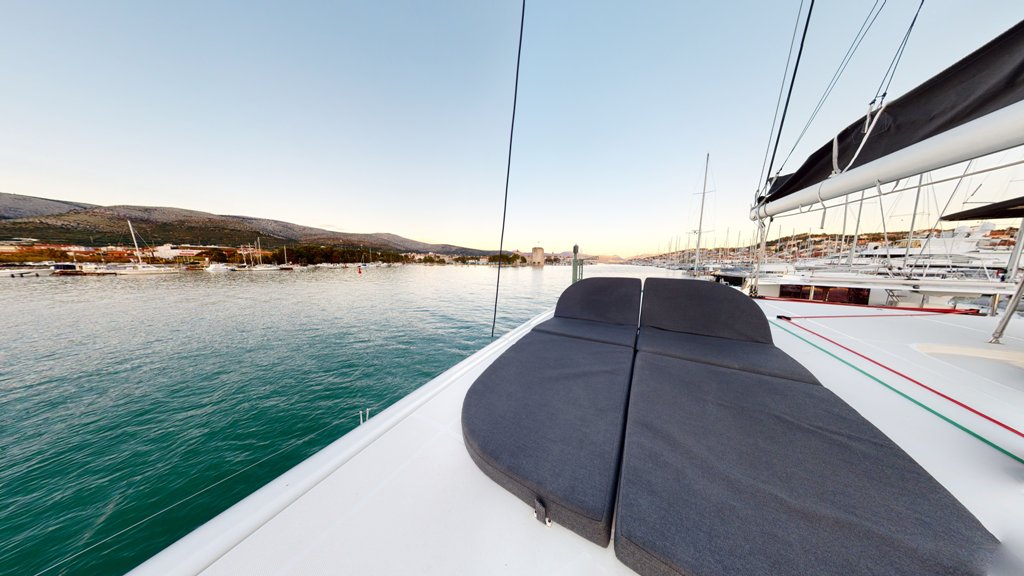 Lagoon 42 - 4 + 2 cab. — photo 11