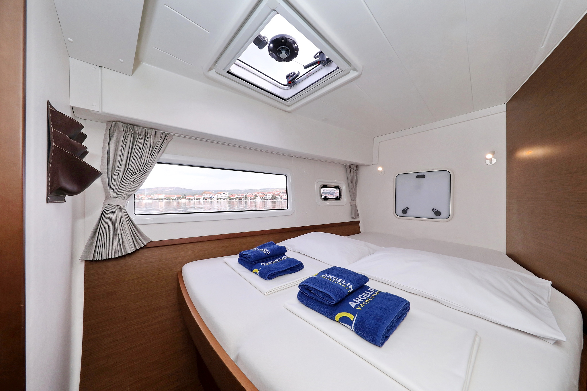 Lagoon 42 - 4 + 2 cab. — photo 26