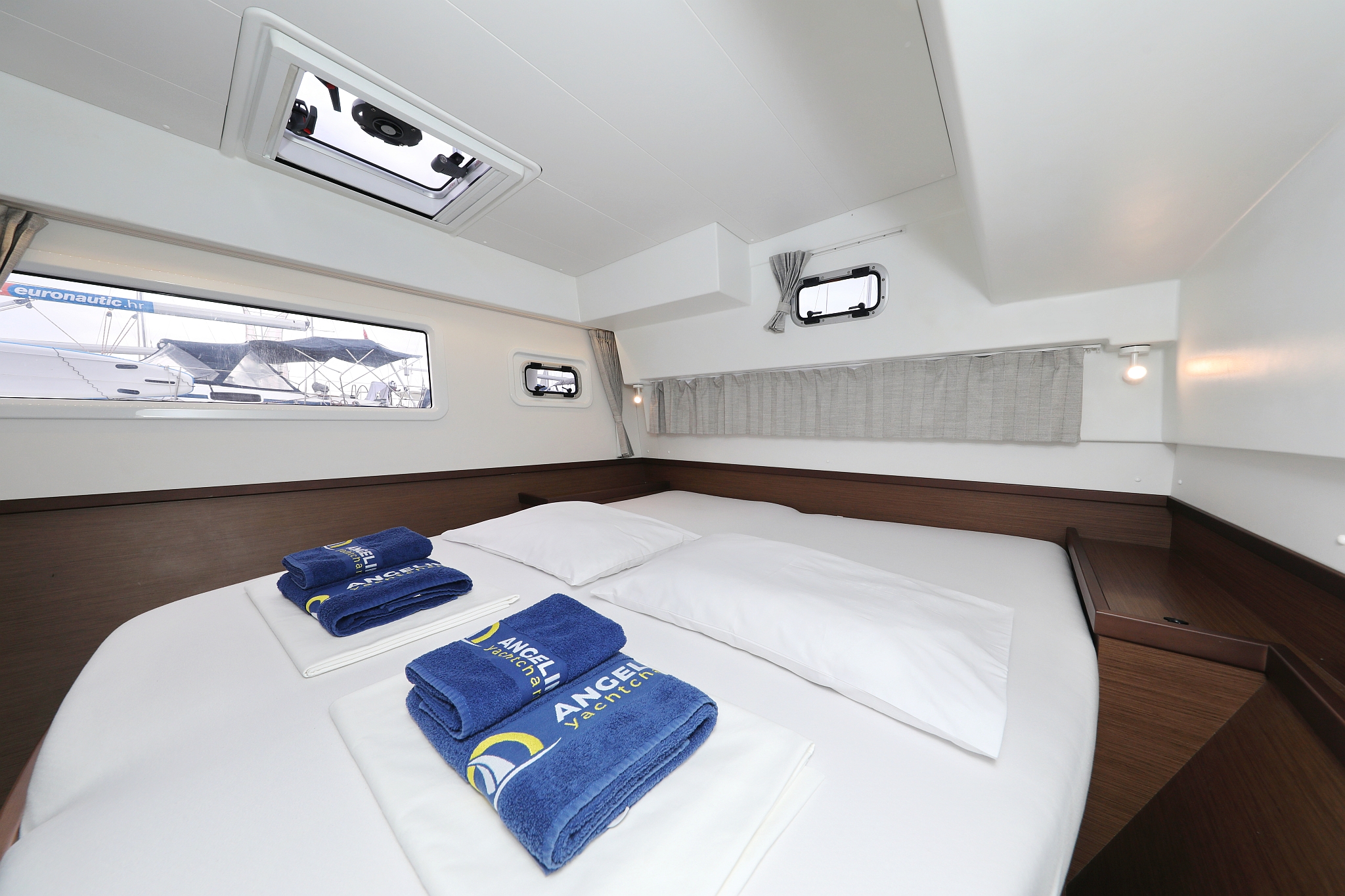 Lagoon 42 - 4 + 2 cab. — photo 30