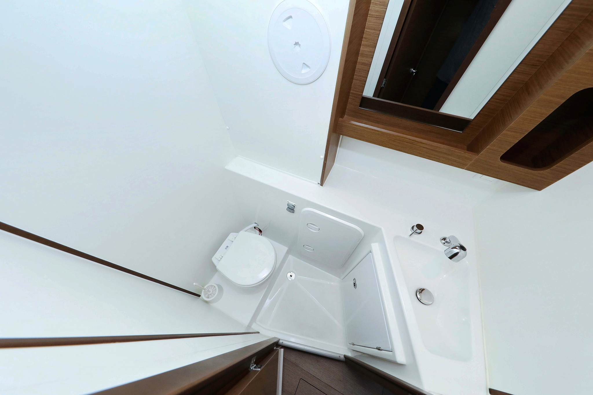 Lagoon 42 - 4 + 2 cab. — photo 34