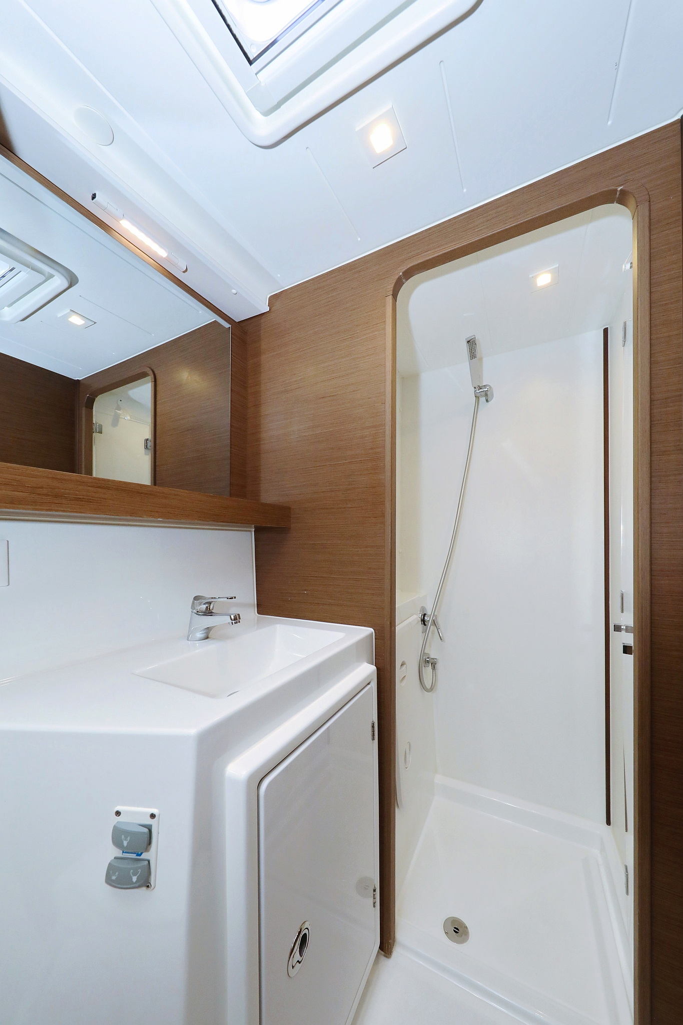 Lagoon 42 - 4 + 2 cab. — photo 38