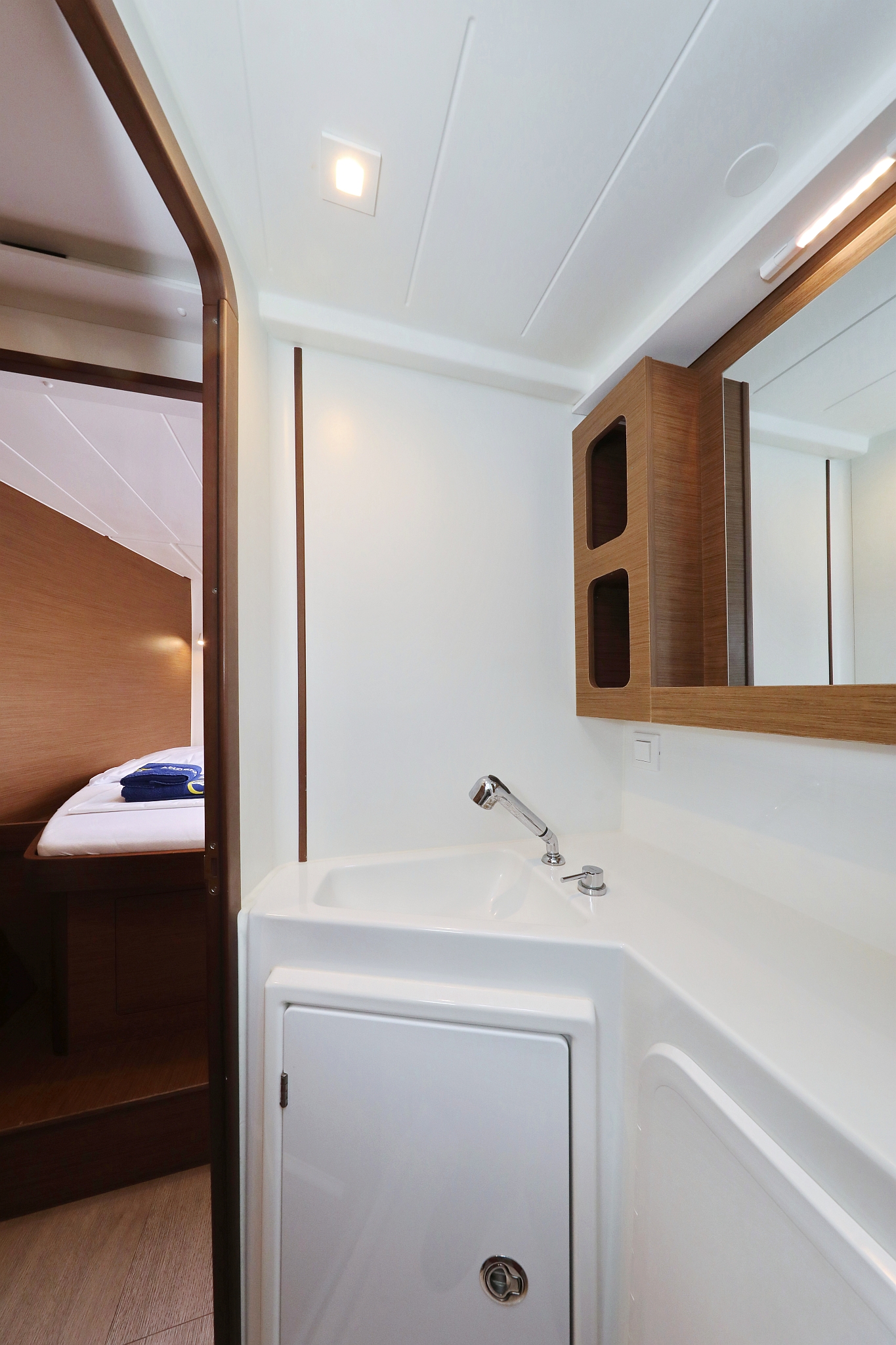 Lagoon 42 - 4 + 2 cab. — photo 41