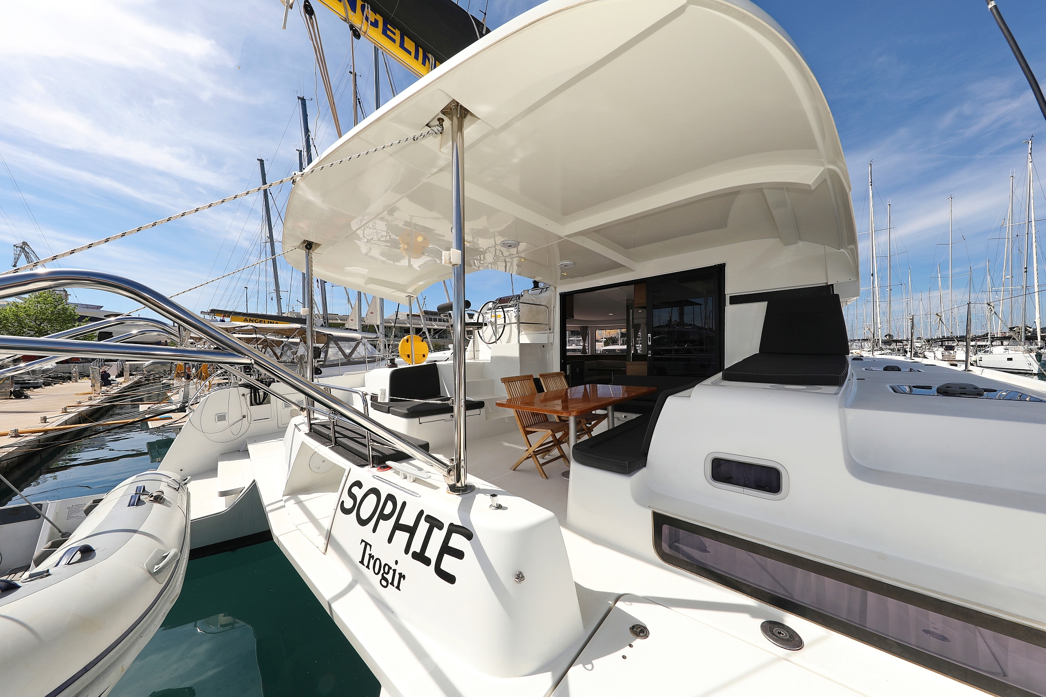 Lagoon 42 - 4 + 2 cab. — photo 4