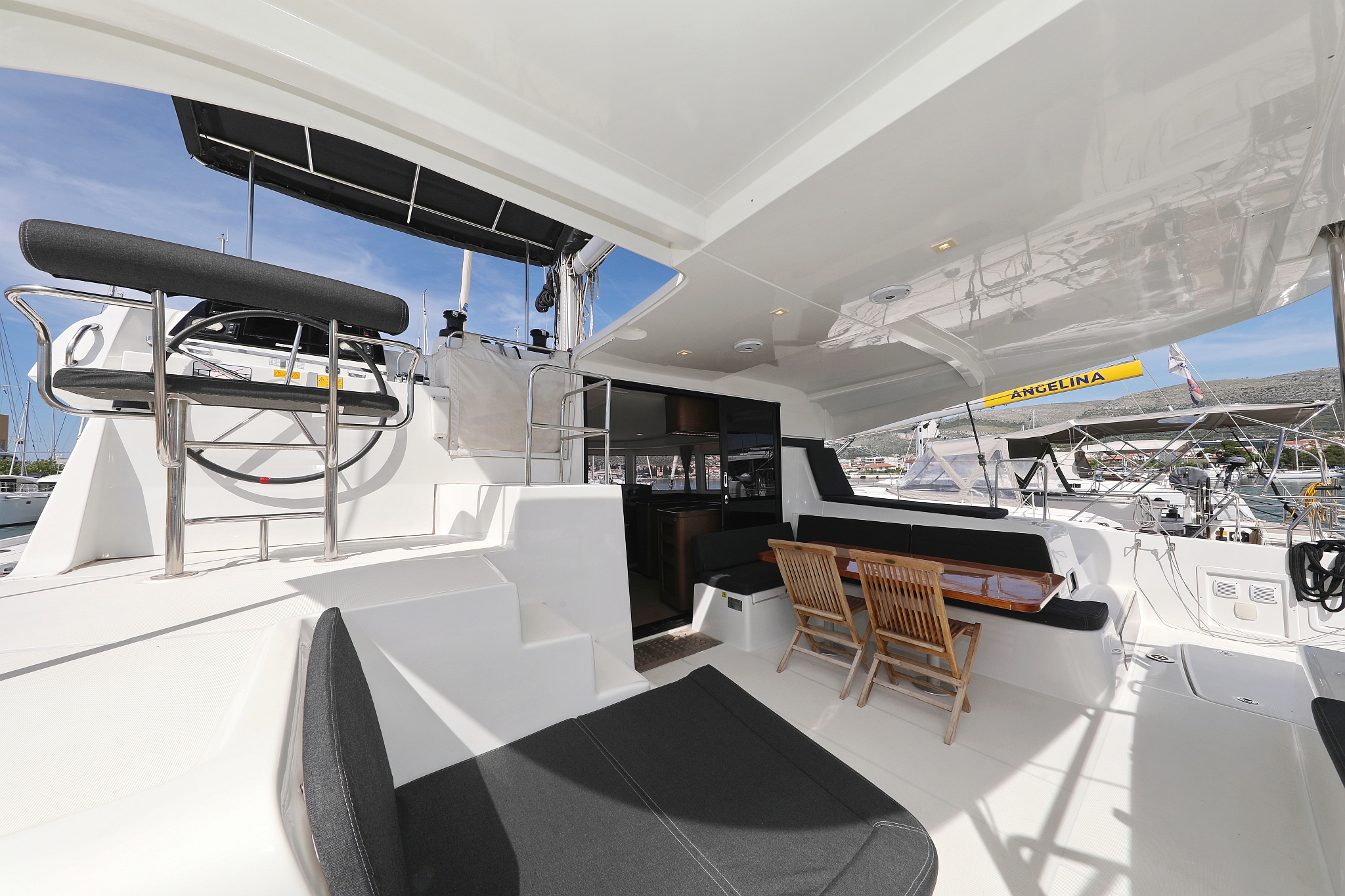 Lagoon 42 - 4 + 2 cab. — photo 6