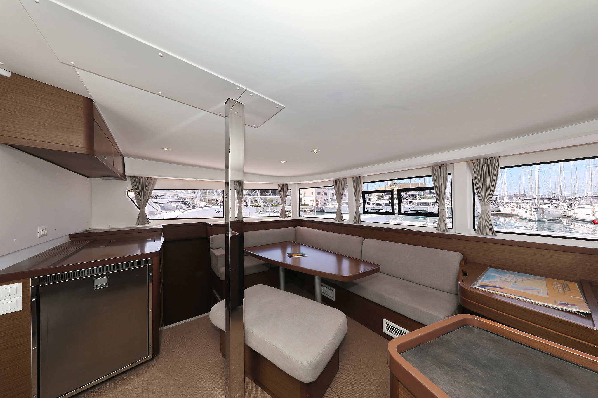 Lagoon 42 - 4 + 2 cab. — photo 12