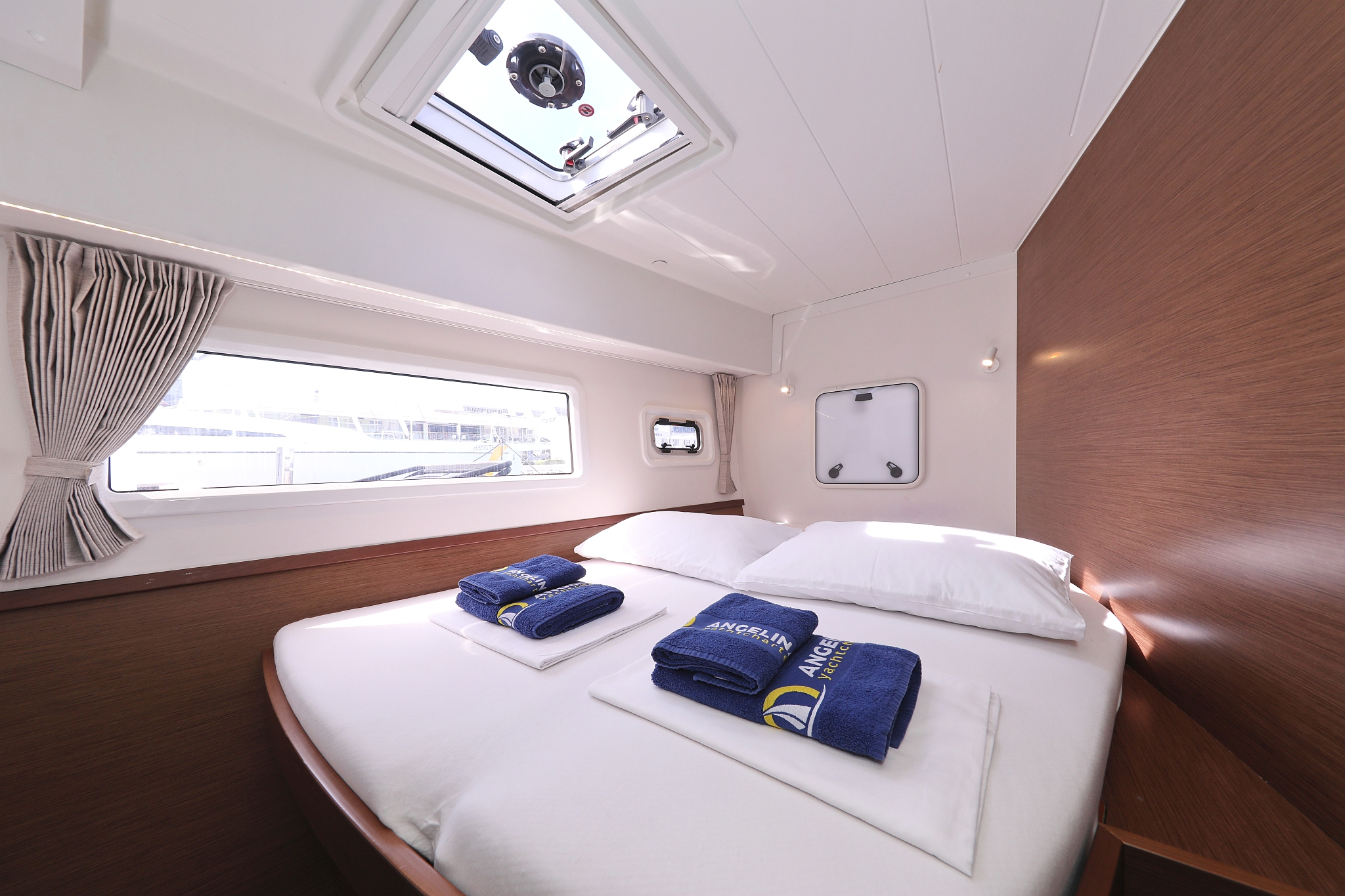 Lagoon 42 - 4 + 2 cab. — photo 23