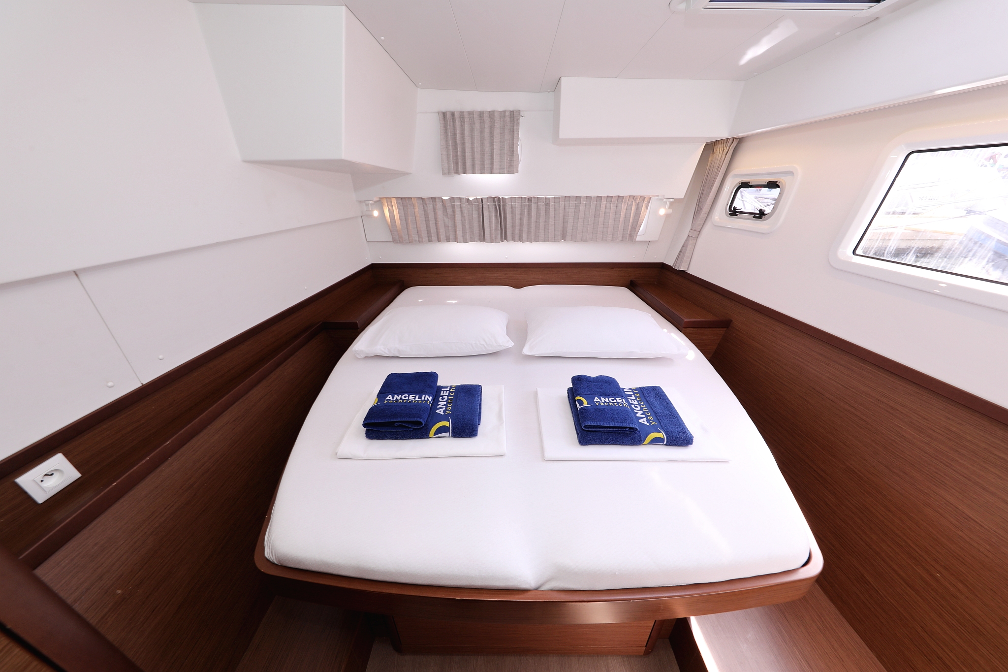 Lagoon 42 - 4 + 2 cab. — photo 25
