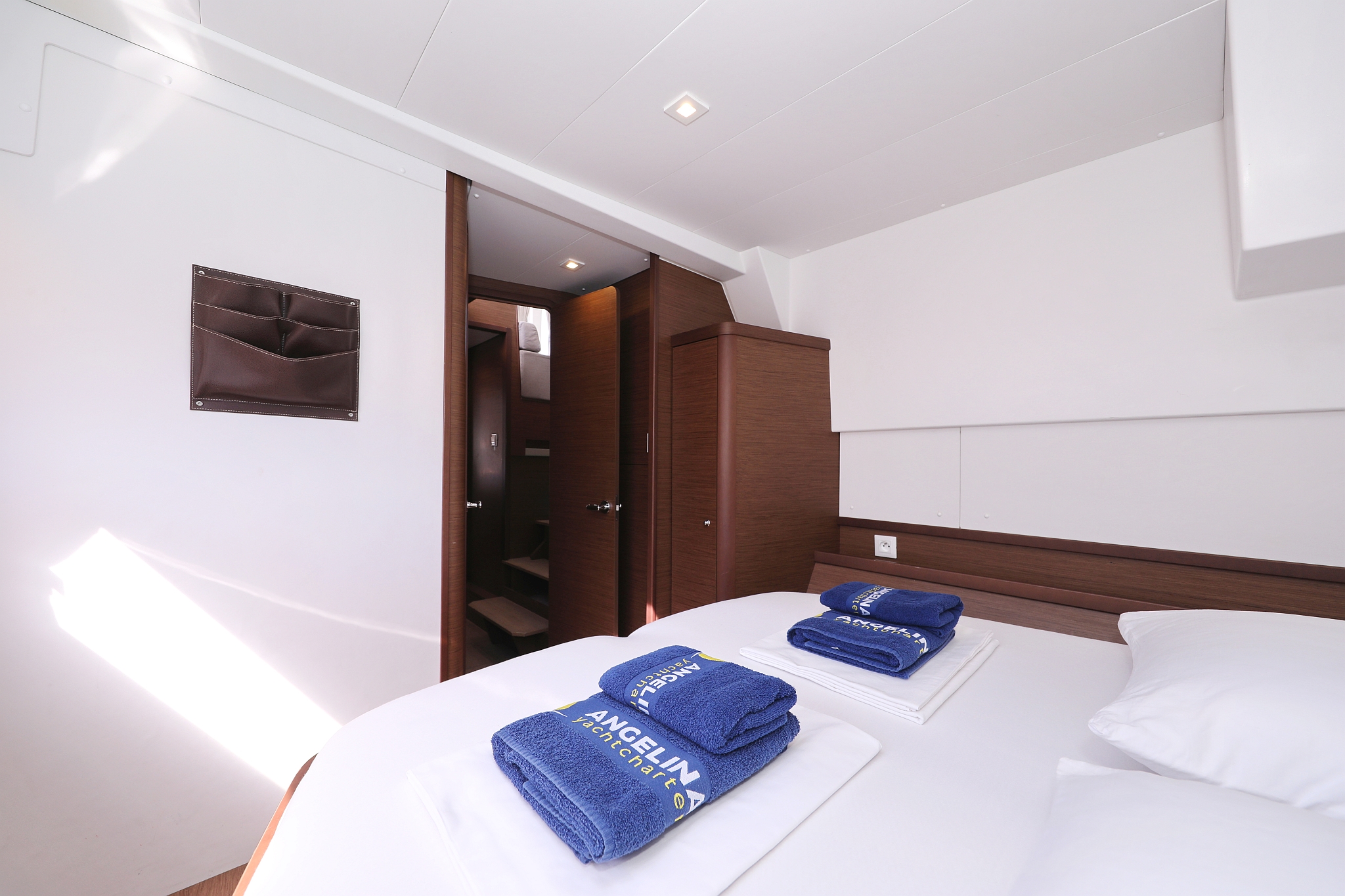Lagoon 42 - 4 + 2 cab. — photo 27