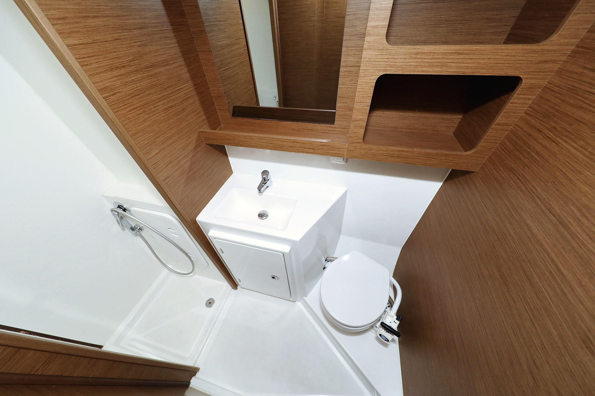 Lagoon 42 - 4 + 2 cab. — photo 34