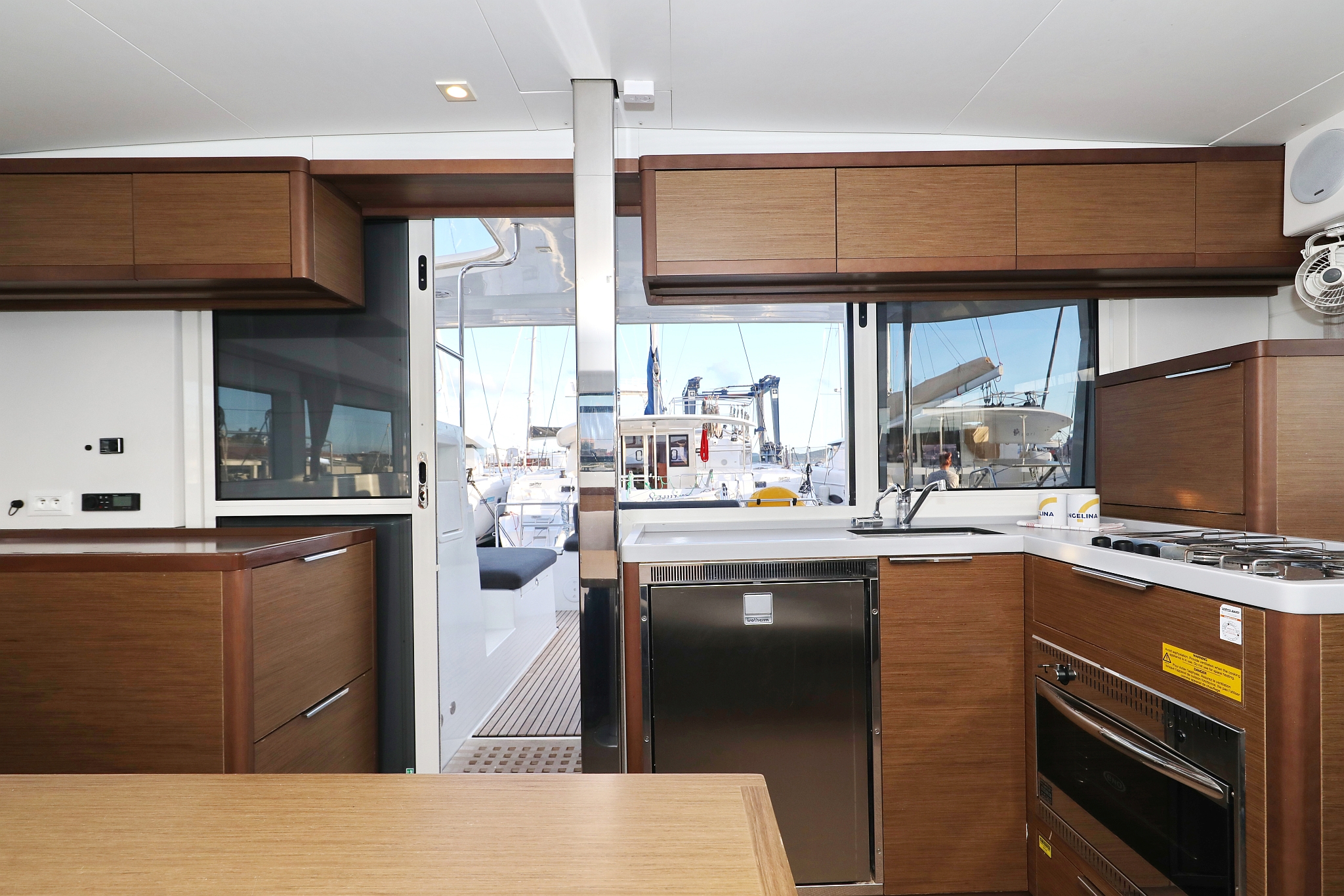Lagoon 40 - 4 + 2 cab — photo 19