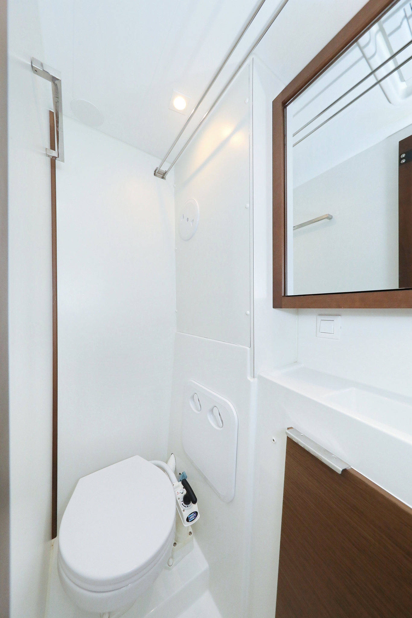 Lagoon 40 - 4 + 2 cab — photo 35