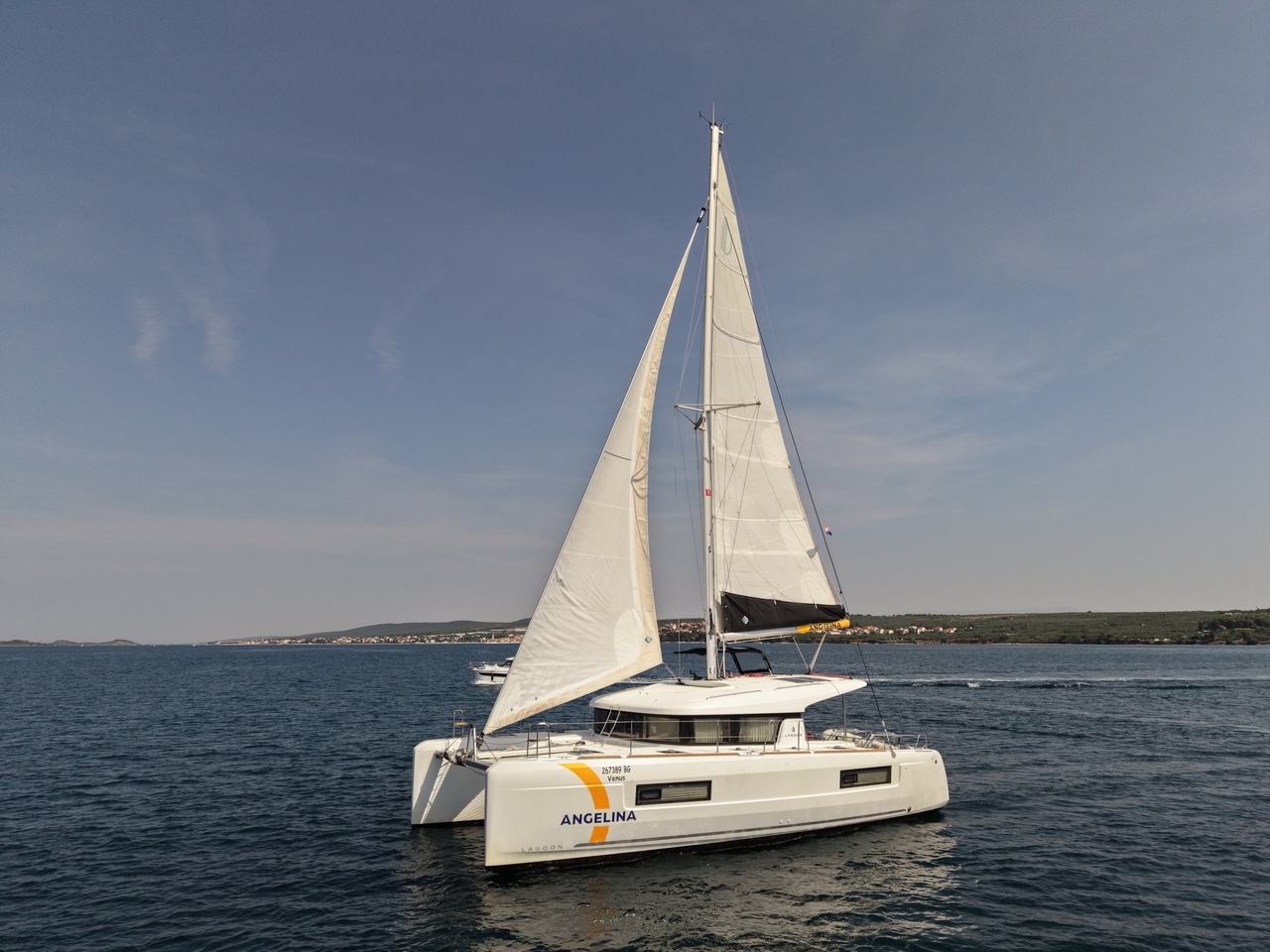 Lagoon 40 - 4 + 2 cab — photo 16