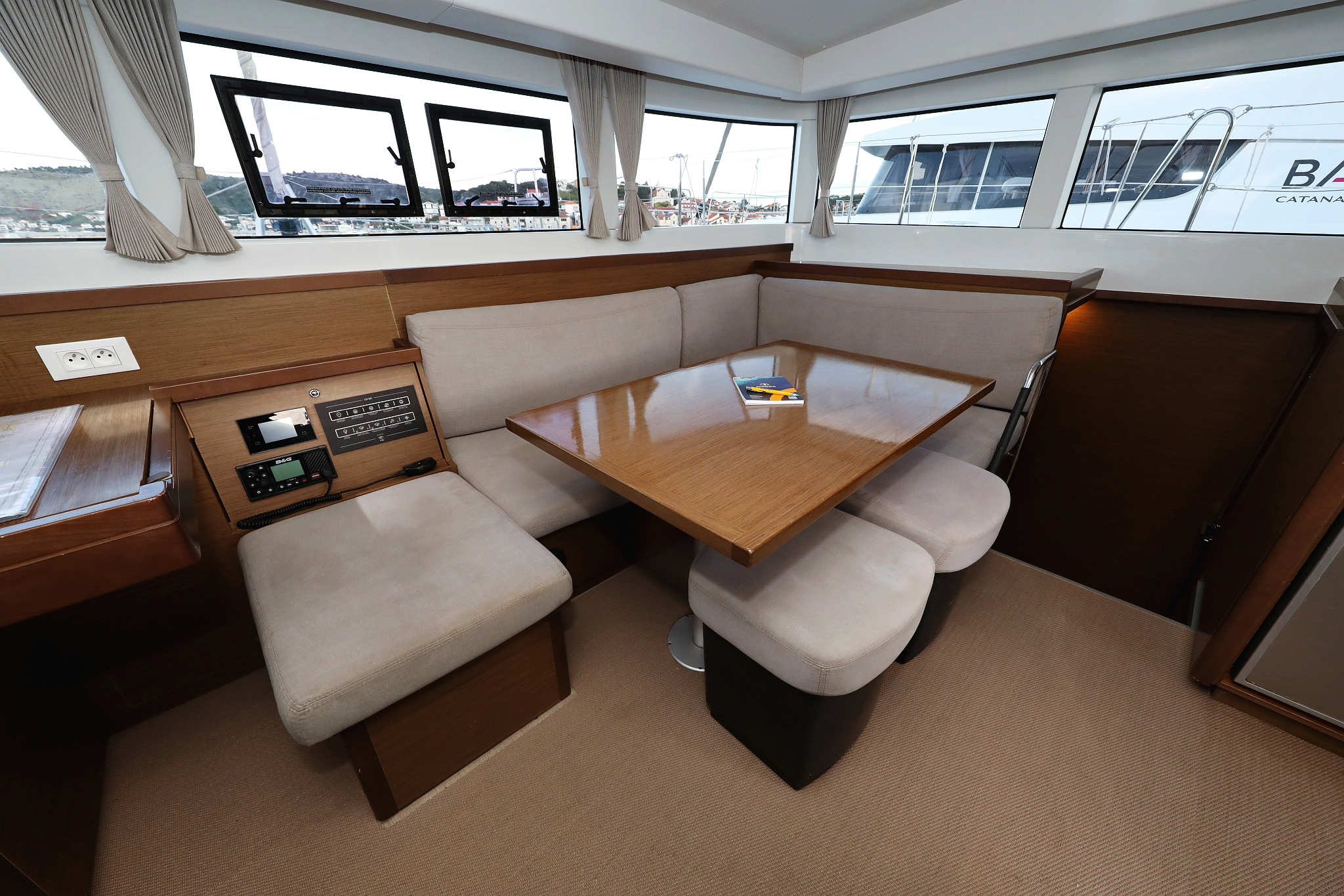 Lagoon 40 - 4 + 2 cab — photo 20