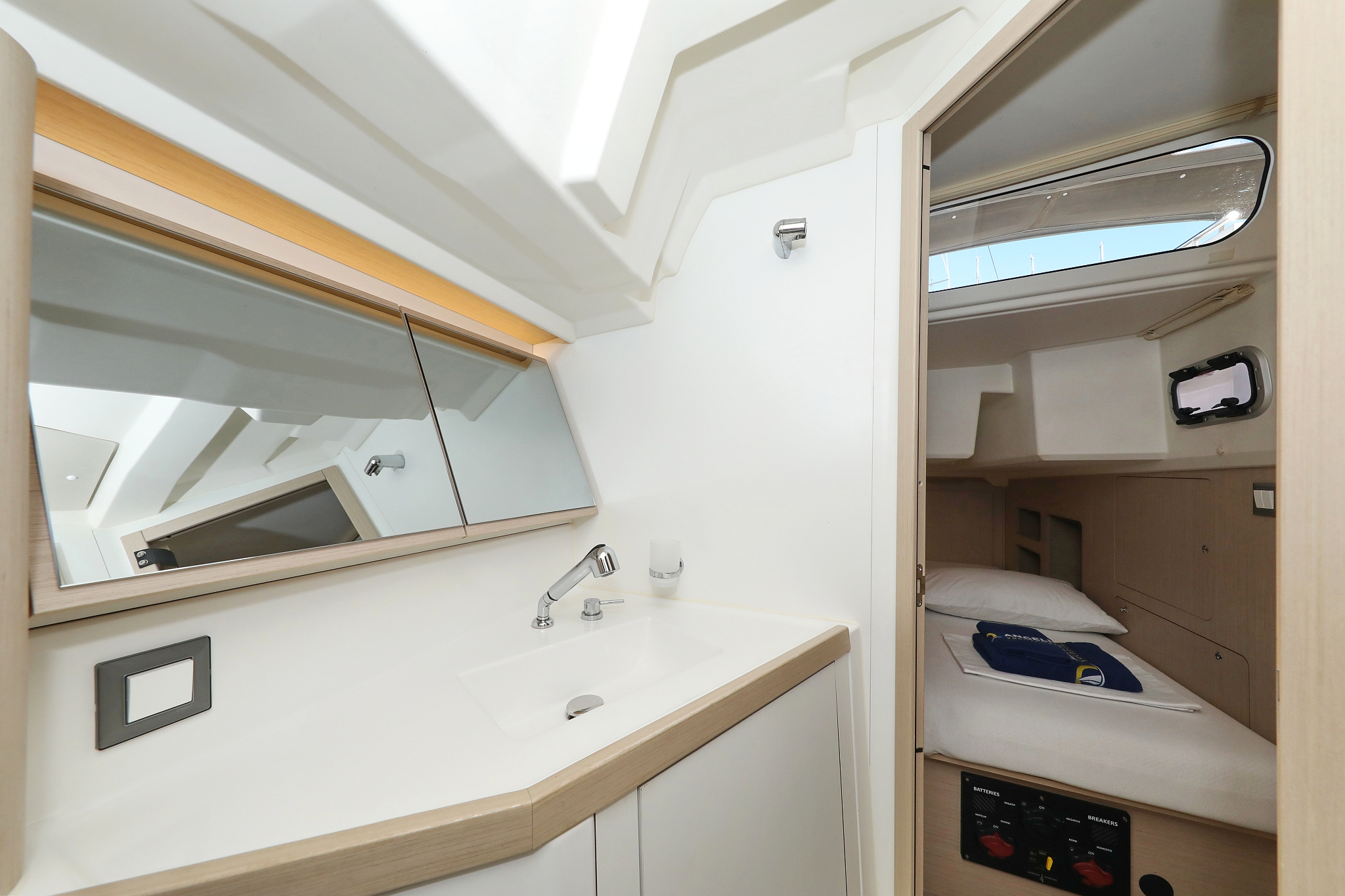 Oceanis 46.1 - 4 cab. — photo 33